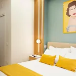 N\'Ador Rooms